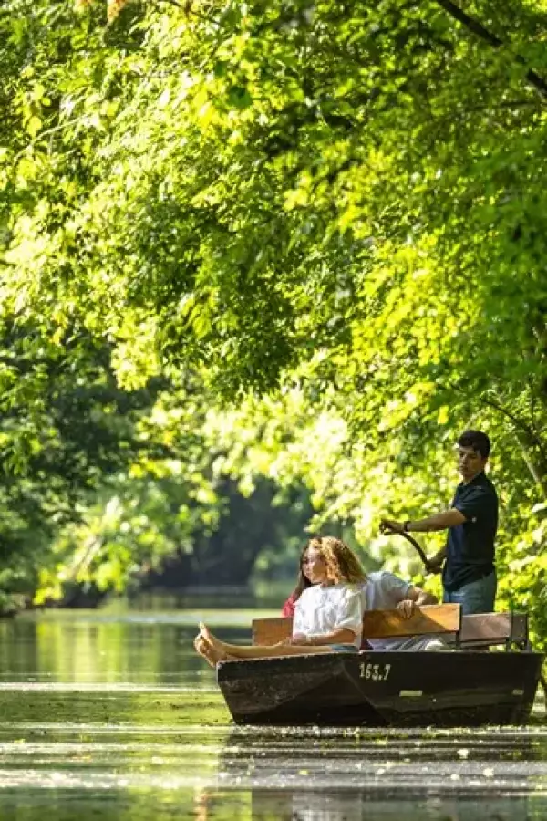 Balade en barque dans le Marais Poitevin